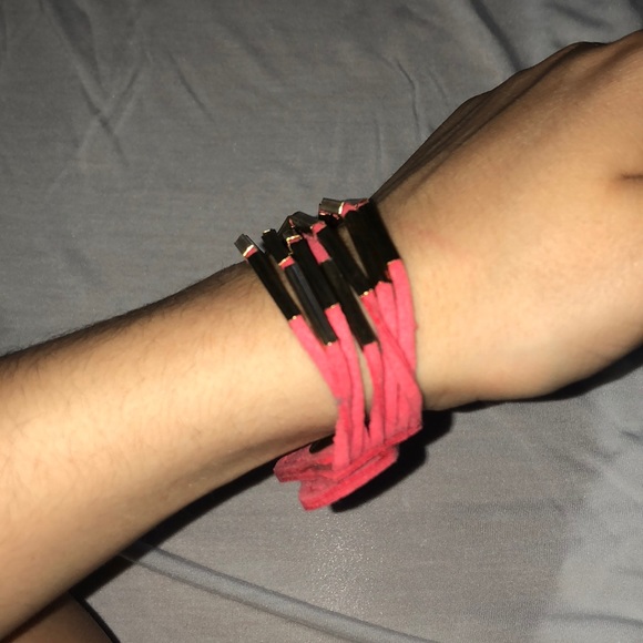 Pink and Gold Button on Bracelet - Picture 2 of 3